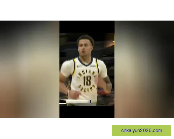 小内姆布哈德球鞋被踩掉后迅速捡起举起干扰投篮遭判技术犯规